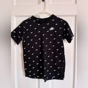 Nike kids XL tee